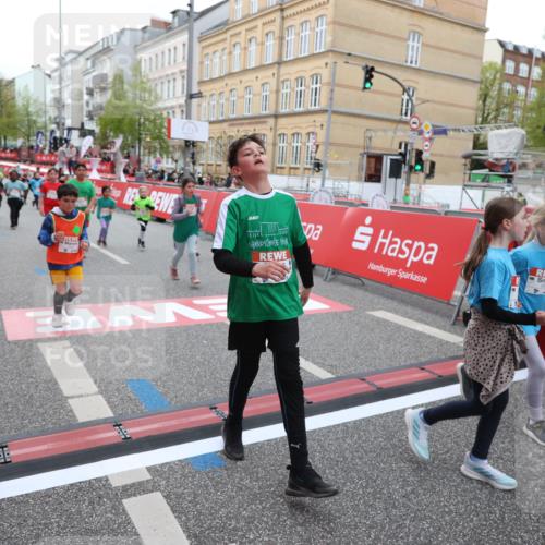 25.04.2026 - Das Zehntel Strokosch-Dieckow http://msf.ph/oto/9631578 25.04.2026 11:03:45 Ziel 5011, 5134, 5152, 5214, 5225, 5895, 6165, 6176, 6268, 6269, 6278, 6817, 6849, 7343, 7347, 7799, 7874 meine-sportfotos.de