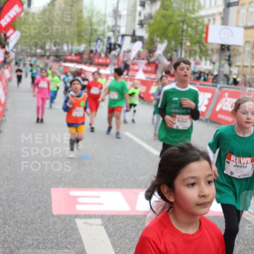25.04.2026 - Das Zehntel Strokosch-Dieckow http://msf.ph/oto/9631585 25.04.2026 11:03:44 Ziel 5011, 5042, 5134, 5152, 5214, 5895, 6165, 6176, 6267, 6269, 6278, 6817, 6849, 7343, 7347, 7799, 7874 meine-sportfotos.de