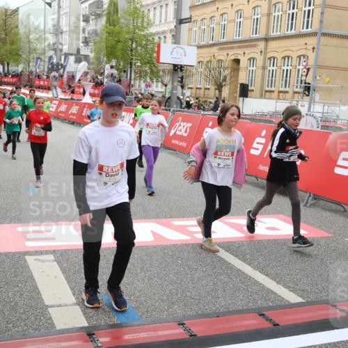 25.04.2026 - Das Zehntel Strokosch-Dieckow http://msf.ph/oto/9631613 25.04.2026 11:03:40 Ziel 5011, 5042, 5134, 5152, 5330, 5351, 5582, 5772, 5940, 6165, 6176, 6267, 6269, 6278, 7038, 7343, 7442, 7445, 7453, 7475 meine-sportfotos.de