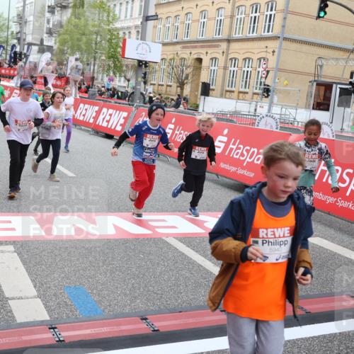 25.04.2026 - Das Zehntel Strokosch-Dieckow http://msf.ph/oto/9631623 25.04.2026 11:03:38 Ziel 5011, 5042, 5134, 5136, 5330, 5351, 5582, 5772, 5940, 6267, 6269, 6278, 7024, 7038, 7442, 7445, 7453, 7475, 7561, 7667, 8075 meine-sportfotos.de