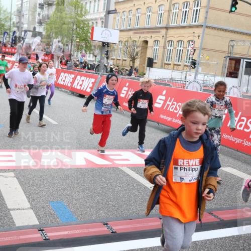 25.04.2026 - Das Zehntel Strokosch-Dieckow http://msf.ph/oto/9631624 25.04.2026 11:03:38 Ziel 5011, 5042, 5134, 5136, 5330, 5351, 5582, 5772, 5940, 6267, 6269, 6278, 7024, 7038, 7442, 7445, 7453, 7475, 7561, 7667, 8075 meine-sportfotos.de