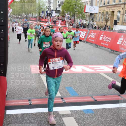 25.04.2026 - Das Zehntel Strokosch-Dieckow http://msf.ph/oto/9631674 25.04.2026 11:03:30 Ziel 5107, 5114, 5136, 5530, 5891, 7024, 7265, 7282, 7292, 7359, 7360, 7561, 7667, 7824, 7855, 7858, 7862, 7872, 7996, 8075 meine-sportfotos.de