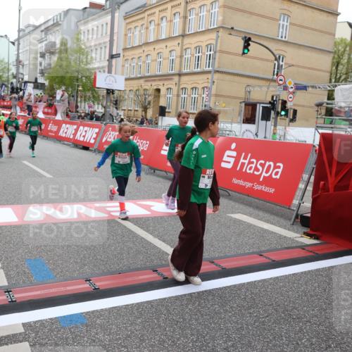 25.04.2026 - Das Zehntel Strokosch-Dieckow http://msf.ph/oto/9631691 25.04.2026 11:03:26 Ziel 5107, 5114, 5228, 5466, 5467, 5530, 5934, 5937, 6866, 7265, 7359, 7855, 7862 meine-sportfotos.de