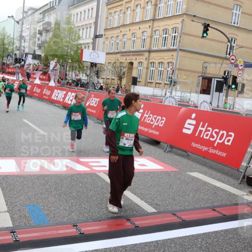 25.04.2026 - Das Zehntel Strokosch-Dieckow http://msf.ph/oto/9631693 25.04.2026 11:03:26 Ziel 5107, 5114, 5228, 5466, 5467, 5530, 5934, 5937, 6866, 7265, 7359, 7855, 7862 meine-sportfotos.de