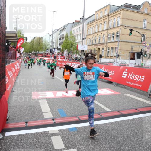 25.04.2026 - Das Zehntel Strokosch-Dieckow http://msf.ph/oto/9631709 25.04.2026 11:03:23 Ziel 5107, 5114, 5157, 5228, 5282, 5466, 5467, 5892, 5934, 5937, 5958, 6449, 6452, 6866, 7787, 7795 meine-sportfotos.de