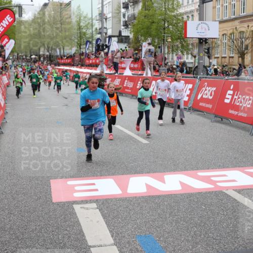 25.04.2026 - Das Zehntel Strokosch-Dieckow http://msf.ph/oto/9631718 25.04.2026 11:03:22 Ziel 5157, 5228, 5282, 5466, 5467, 5892, 5934, 5937, 5958, 6449, 6452, 6865, 6866, 7769, 7787, 7795 meine-sportfotos.de