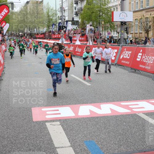 25.04.2026 - Das Zehntel Strokosch-Dieckow http://msf.ph/oto/9631719 25.04.2026 11:03:22 Ziel 5157, 5228, 5282, 5466, 5467, 5892, 5934, 5937, 5958, 6449, 6452, 6865, 6866, 7769, 7787, 7795 meine-sportfotos.de