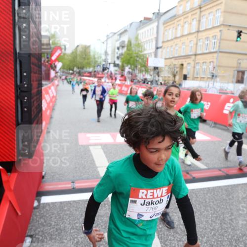 25.04.2026 - Das Zehntel Strokosch-Dieckow http://msf.ph/oto/9631744 25.04.2026 11:03:17 Ziel 5140, 5148, 5157, 5282, 5368, 5385, 5882, 5892, 5958, 5997, 6392, 6449, 6452, 6865, 6885, 7011, 7336, 7769, 7787, 7795, 7814 meine-sportfotos.de