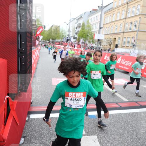 25.04.2026 - Das Zehntel Strokosch-Dieckow http://msf.ph/oto/9631745 25.04.2026 11:03:17 Ziel 5140, 5148, 5157, 5282, 5368, 5385, 5882, 5892, 5958, 5997, 6392, 6449, 6452, 6865, 6885, 7011, 7336, 7769, 7787, 7795, 7814 meine-sportfotos.de