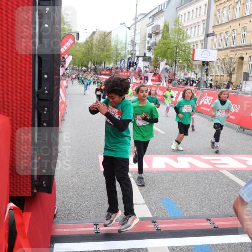 25.04.2026 - Das Zehntel Strokosch-Dieckow http://msf.ph/oto/9631752 25.04.2026 11:03:16 Ziel 5140, 5148, 5368, 5385, 5882, 5892, 5958, 5997, 6282, 6392, 6449, 6452, 6611, 6865, 6885, 7011, 7336, 7769, 7787, 7795, 7814, 7815, 7833 meine-sportfotos.de