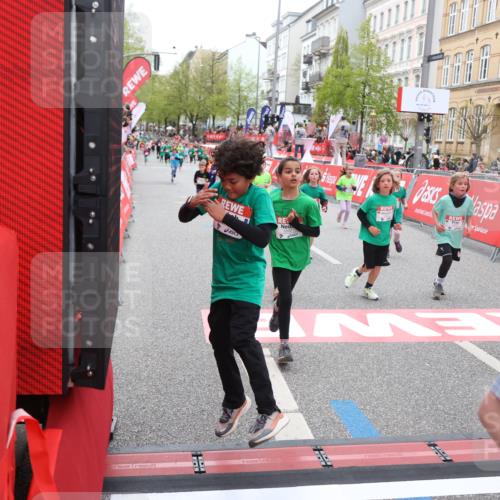 25.04.2026 - Das Zehntel Strokosch-Dieckow http://msf.ph/oto/9631753 25.04.2026 11:03:16 Ziel 5140, 5148, 5368, 5385, 5882, 5892, 5958, 5997, 6282, 6392, 6449, 6452, 6611, 6865, 6885, 7011, 7336, 7769, 7787, 7795, 7814, 7815, 7833 meine-sportfotos.de