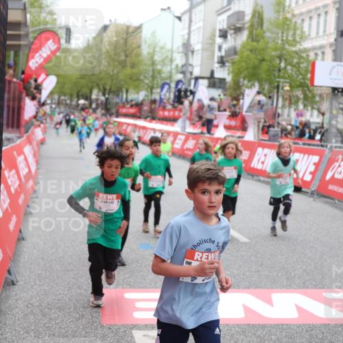 25.04.2026 - Das Zehntel Strokosch-Dieckow http://msf.ph/oto/9631761 25.04.2026 11:03:15 Ziel 5140, 5148, 5345, 5368, 5385, 5882, 5892, 5958, 5997, 6282, 6392, 6398, 6449, 6452, 6611, 6865, 6885, 7011, 7336, 7769, 7814, 7815, 7833 meine-sportfotos.de