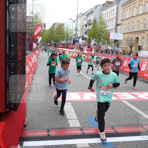 25.04.2026 - Das Zehntel Strokosch-Dieckow http://msf.ph/oto/9631763 25.04.2026 11:03:15 Ziel 5140, 5148, 5345, 5368, 5385, 5882, 5892, 5958, 5997, 6282, 6392, 6398, 6449, 6452, 6611, 6865, 6885, 7011, 7336, 7769, 7814, 7815, 7833 meine-sportfotos.de
