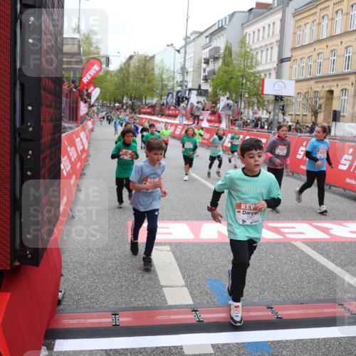 25.04.2026 - Das Zehntel Strokosch-Dieckow http://msf.ph/oto/9631764 25.04.2026 11:03:14 Ziel 5140, 5148, 5332, 5345, 5368, 5385, 5882, 5997, 6282, 6392, 6396, 6398, 6611, 6865, 6885, 7011, 7336, 7769, 7814, 7815, 7833 meine-sportfotos.de