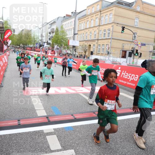 25.04.2026 - Das Zehntel Strokosch-Dieckow http://msf.ph/oto/9631771 25.04.2026 11:03:14 Ziel 5140, 5148, 5332, 5345, 5368, 5385, 5882, 5997, 6282, 6392, 6396, 6398, 6611, 6865, 6885, 7011, 7336, 7769, 7814, 7815, 7833 meine-sportfotos.de