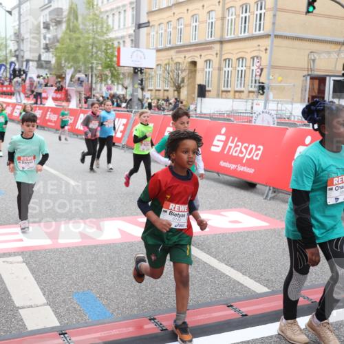 25.04.2026 - Das Zehntel Strokosch-Dieckow http://msf.ph/oto/9631774 25.04.2026 11:03:13 Ziel 5140, 5148, 5332, 5345, 5368, 5385, 5882, 5997, 6282, 6392, 6396, 6398, 6405, 6611, 6885, 7011, 7336, 7814, 7815, 7833 meine-sportfotos.de