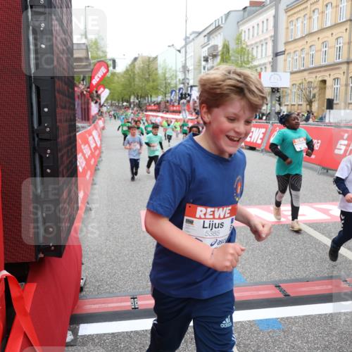 25.04.2026 - Das Zehntel Strokosch-Dieckow http://msf.ph/oto/9631786 25.04.2026 11:03:12 Ziel 5140, 5148, 5332, 5345, 5368, 5385, 5717, 5882, 5997, 6282, 6392, 6396, 6398, 6405, 6611, 7011, 7336, 7524, 7536, 7814, 7815, 7833 meine-sportfotos.de