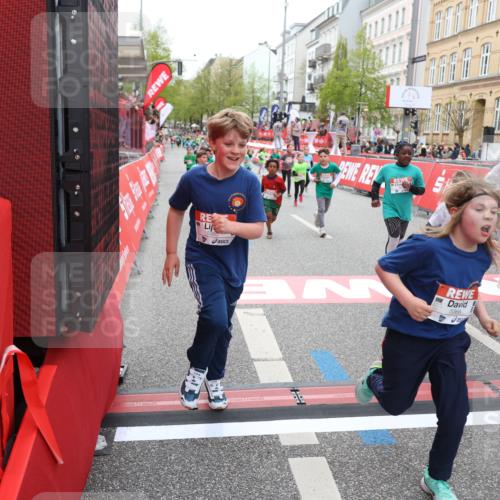 25.04.2026 - Das Zehntel Strokosch-Dieckow http://msf.ph/oto/9631787 25.04.2026 11:03:11 Ziel 5123, 5140, 5148, 5332, 5345, 5359, 5361, 5368, 5385, 5663, 5717, 5723, 5882, 6282, 6392, 6396, 6398, 6405, 6611, 7336, 7485, 7524, 7536, 7815, 7833 meine-sportfotos.de