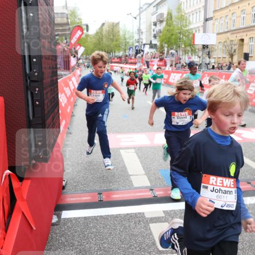 25.04.2026 - Das Zehntel Strokosch-Dieckow http://msf.ph/oto/9631788 25.04.2026 11:03:11 Ziel 5123, 5140, 5148, 5332, 5345, 5359, 5361, 5368, 5385, 5663, 5717, 5723, 5882, 6282, 6392, 6396, 6398, 6405, 6611, 7336, 7485, 7524, 7536, 7815, 7833 meine-sportfotos.de