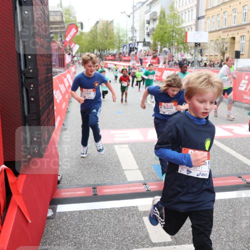 25.04.2026 - Das Zehntel Strokosch-Dieckow http://msf.ph/oto/9631789 25.04.2026 11:03:11 Ziel 5123, 5140, 5148, 5332, 5345, 5359, 5361, 5368, 5385, 5663, 5717, 5723, 5882, 6282, 6392, 6396, 6398, 6405, 6611, 7336, 7485, 7524, 7536, 7815, 7833 meine-sportfotos.de