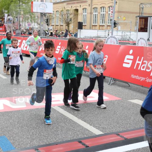 25.04.2026 - Das Zehntel Strokosch-Dieckow http://msf.ph/oto/9631795 25.04.2026 11:03:10 Ziel 5123, 5148, 5220, 5332, 5345, 5359, 5361, 5368, 5385, 5663, 5717, 5723, 5882, 6282, 6396, 6398, 6405, 6611, 7336, 7428, 7434, 7485, 7524, 7536, 7815, 7833 meine-sportfotos.de