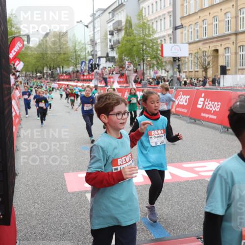 25.04.2026 - Das Zehntel Strokosch-Dieckow http://msf.ph/oto/9631805 25.04.2026 11:03:07 Ziel 5123, 5220, 5321, 5332, 5345, 5359, 5361, 5462, 5465, 5663, 5717, 5723, 6396, 6398, 6405, 7428, 7434, 7485, 7488, 7524, 7536, 7642 meine-sportfotos.de