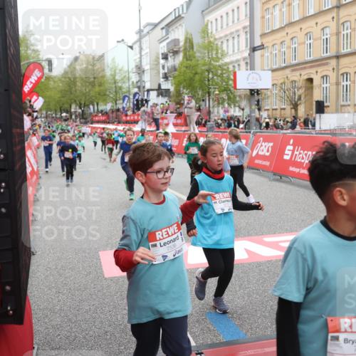 25.04.2026 - Das Zehntel Strokosch-Dieckow http://msf.ph/oto/9631806 25.04.2026 11:03:07 Ziel 5123, 5220, 5321, 5332, 5345, 5359, 5361, 5462, 5465, 5663, 5717, 5723, 6396, 6398, 6405, 7428, 7434, 7485, 7488, 7524, 7536, 7642 meine-sportfotos.de