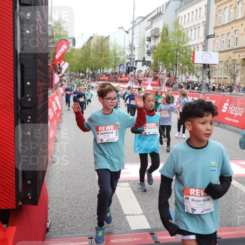 25.04.2026 - Das Zehntel Strokosch-Dieckow http://msf.ph/oto/9631807 25.04.2026 11:03:06 Ziel 5123, 5220, 5313, 5314, 5321, 5332, 5359, 5361, 5462, 5465, 5663, 5717, 5723, 6223, 6396, 6405, 6846, 7428, 7434, 7485, 7488, 7524, 7536, 7642, 7776 meine-sportfotos.de