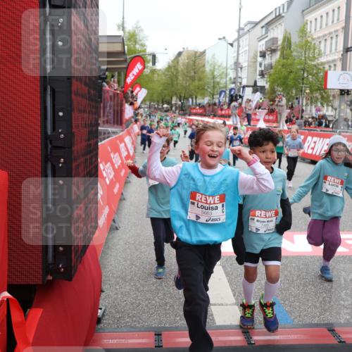 25.04.2026 - Das Zehntel Strokosch-Dieckow http://msf.ph/oto/9631811 25.04.2026 11:03:06 Ziel 5123, 5220, 5313, 5314, 5321, 5332, 5359, 5361, 5462, 5465, 5663, 5717, 5723, 6223, 6396, 6405, 6846, 7428, 7434, 7485, 7488, 7524, 7536, 7642, 7776 meine-sportfotos.de