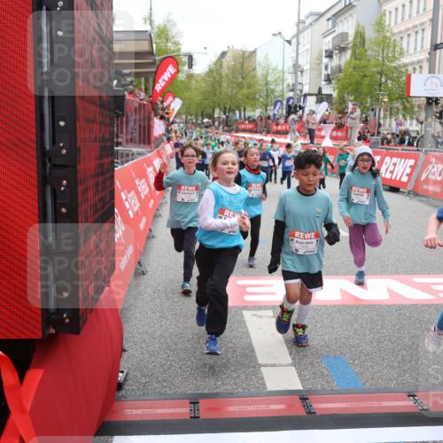 25.04.2026 - Das Zehntel Strokosch-Dieckow http://msf.ph/oto/9631814 25.04.2026 11:03:05 Ziel 5076, 5123, 5220, 5313, 5314, 5321, 5359, 5361, 5462, 5465, 5663, 5717, 5723, 6223, 6405, 6827, 6846, 7428, 7434, 7485, 7488, 7524, 7536, 7642, 7776, 7997 meine-sportfotos.de