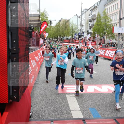 25.04.2026 - Das Zehntel Strokosch-Dieckow http://msf.ph/oto/9631816 25.04.2026 11:03:05 Ziel 5076, 5123, 5220, 5313, 5314, 5321, 5359, 5361, 5462, 5465, 5663, 5717, 5723, 6223, 6405, 6827, 6846, 7428, 7434, 7485, 7488, 7524, 7536, 7642, 7776, 7997 meine-sportfotos.de