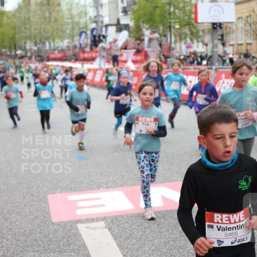 25.04.2026 - Das Zehntel Strokosch-Dieckow http://msf.ph/oto/9631824 25.04.2026 11:03:03 Ziel 5076, 5123, 5220, 5253, 5313, 5314, 5321, 5359, 5361, 5462, 5465, 5491, 5663, 5723, 6223, 6233, 6254, 6397, 6569, 6578, 6689, 6690, 6731, 6767, 6827, 6846, 7428, 7434, 7485, 7488, 7642, 7776, 7997 meine-sportfotos.de