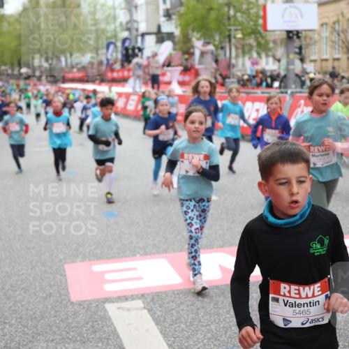 25.04.2026 - Das Zehntel Strokosch-Dieckow http://msf.ph/oto/9631825 25.04.2026 11:03:03 Ziel 5076, 5123, 5220, 5253, 5313, 5314, 5321, 5359, 5361, 5462, 5465, 5491, 5663, 5723, 6223, 6233, 6254, 6397, 6569, 6578, 6689, 6690, 6731, 6767, 6827, 6846, 7428, 7434, 7485, 7488, 7642, 7776, 7997 meine-sportfotos.de
