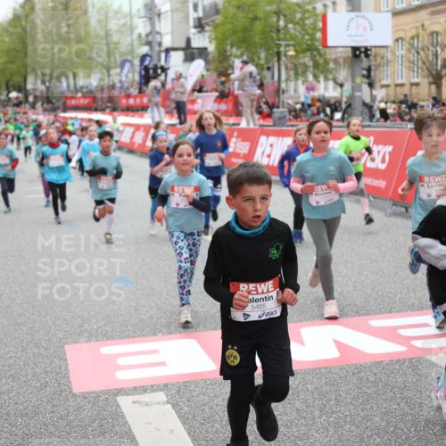 25.04.2026 - Das Zehntel Strokosch-Dieckow http://msf.ph/oto/9631829 25.04.2026 11:03:03 Ziel 5076, 5123, 5220, 5253, 5313, 5314, 5321, 5359, 5361, 5462, 5465, 5491, 5663, 5723, 6223, 6233, 6254, 6397, 6569, 6578, 6689, 6690, 6731, 6767, 6827, 6846, 7428, 7434, 7485, 7488, 7642, 7776, 7997 meine-sportfotos.de
