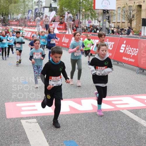 25.04.2026 - Das Zehntel Strokosch-Dieckow http://msf.ph/oto/9631831 25.04.2026 11:03:02 Ziel 5076, 5220, 5253, 5313, 5314, 5321, 5462, 5465, 5491, 6223, 6233, 6254, 6397, 6569, 6578, 6689, 6690, 6731, 6767, 6827, 6846, 6992, 7428, 7434, 7488, 7642, 7773, 7776, 7920, 7997 meine-sportfotos.de