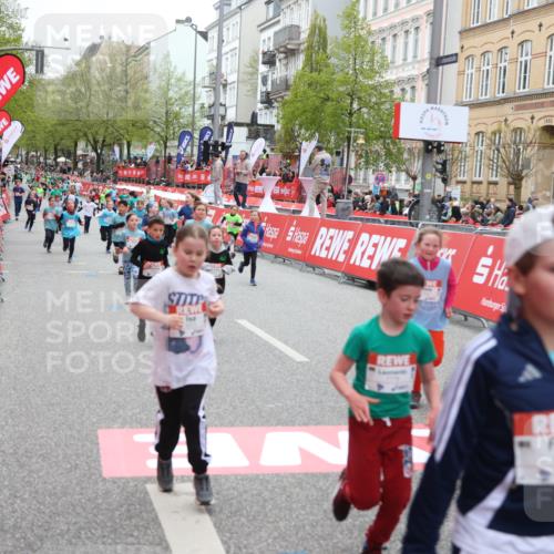 25.04.2026 - Das Zehntel Strokosch-Dieckow http://msf.ph/oto/9631840 25.04.2026 11:03:00 Ziel 5076, 5149, 5253, 5313, 5314, 5321, 5491, 6223, 6233, 6254, 6397, 6569, 6578, 6582, 6595, 6689, 6690, 6725, 6731, 6767, 6827, 6846, 6992, 7642, 7773, 7776, 7920, 7997 meine-sportfotos.de