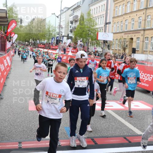 25.04.2026 - Das Zehntel Strokosch-Dieckow http://msf.ph/oto/9631845 25.04.2026 11:02:59 Ziel 5076, 5149, 5253, 5313, 5314, 5321, 5491, 6223, 6233, 6254, 6397, 6569, 6578, 6582, 6595, 6689, 6690, 6725, 6731, 6767, 6827, 6846, 6992, 7642, 7773, 7776, 7920, 7997 meine-sportfotos.de