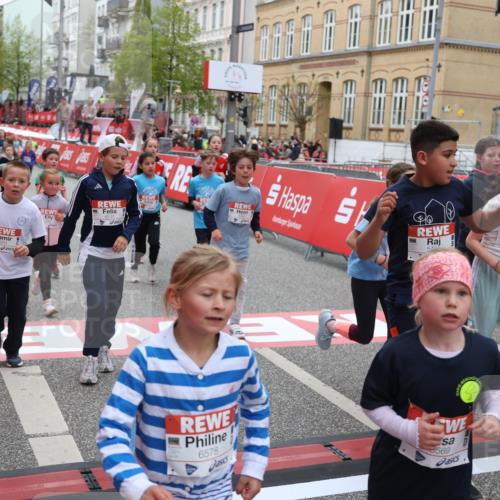 25.04.2026 - Das Zehntel Strokosch-Dieckow http://msf.ph/oto/9631851 25.04.2026 11:02:58 Ziel 5076, 5149, 5242, 5253, 5313, 5314, 5491, 6223, 6233, 6254, 6397, 6401, 6569, 6578, 6582, 6595, 6689, 6690, 6725, 6731, 6767, 6827, 6846, 6992, 7001, 7773, 7776, 7920, 7924, 7997 meine-sportfotos.de