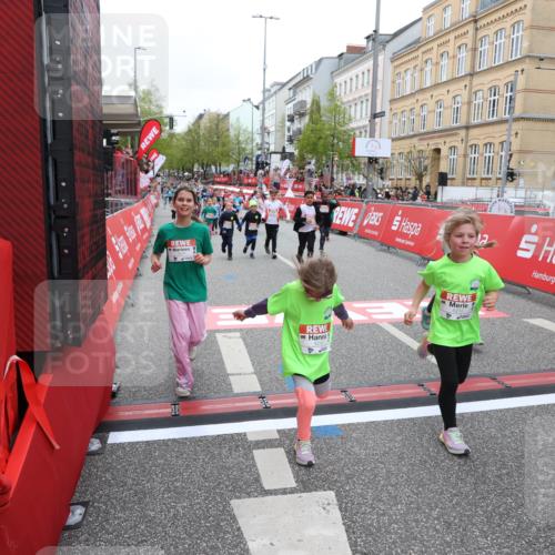 25.04.2026 - Das Zehntel Strokosch-Dieckow http://msf.ph/oto/9631872 25.04.2026 11:02:52 Ziel 5147, 5149, 5242, 5363, 5868, 5992, 6401, 6760, 7001, 7581, 7617, 7924, 7974 meine-sportfotos.de