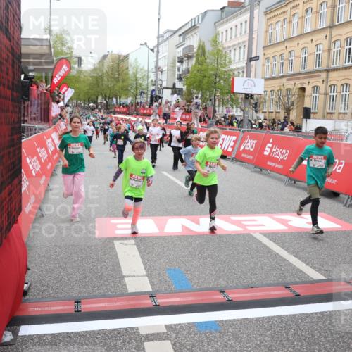 25.04.2026 - Das Zehntel Strokosch-Dieckow http://msf.ph/oto/9631878 25.04.2026 11:02:51 Ziel 5065, 5147, 5242, 5363, 5868, 5992, 6401, 6760, 7001, 7581, 7617, 7924, 7974 meine-sportfotos.de