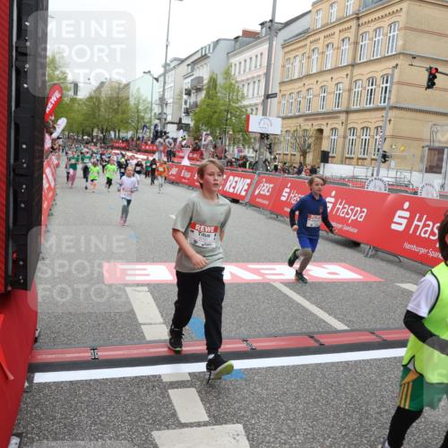 25.04.2026 - Das Zehntel Strokosch-Dieckow http://msf.ph/oto/9631895 25.04.2026 11:02:47 Ziel 5065, 5147, 5363, 5479, 5653, 5992, 6688, 6760, 7789 meine-sportfotos.de