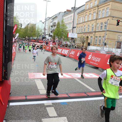 25.04.2026 - Das Zehntel Strokosch-Dieckow http://msf.ph/oto/9631897 25.04.2026 11:02:47 Ziel 5065, 5147, 5363, 5479, 5653, 5992, 6688, 6760, 7789 meine-sportfotos.de