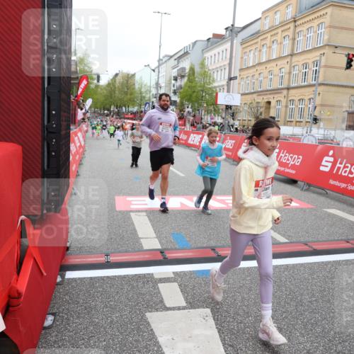 25.04.2026 - Das Zehntel Strokosch-Dieckow http://msf.ph/oto/9631910 25.04.2026 11:02:44 Ziel 5065, 5310, 5312, 5479, 5653, 5992, 6688, 6760, 7542, 7789 meine-sportfotos.de