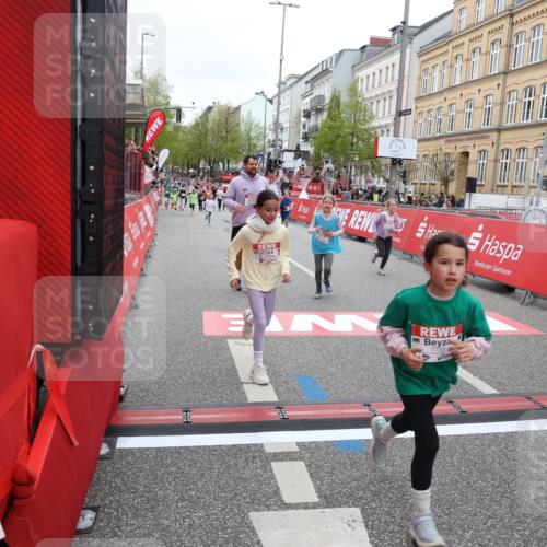 25.04.2026 - Das Zehntel Strokosch-Dieckow http://msf.ph/oto/9631917 25.04.2026 11:02:43 Ziel 5065, 5310, 5312, 5479, 5653, 5935, 6688, 7542, 7789 meine-sportfotos.de
