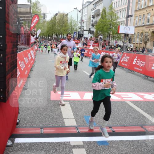 25.04.2026 - Das Zehntel Strokosch-Dieckow http://msf.ph/oto/9631918 25.04.2026 11:02:43 Ziel 5065, 5310, 5312, 5479, 5653, 5935, 6688, 7542, 7789 meine-sportfotos.de