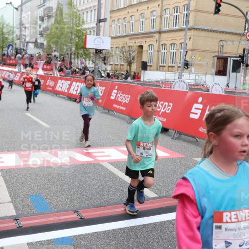 25.04.2026 - Das Zehntel Strokosch-Dieckow http://msf.ph/oto/9631944 25.04.2026 11:02:37 Ziel 5118, 5133, 5138, 5369, 5664, 5670, 5718, 5935, 5941, 5947, 6170, 6203, 6204, 6453, 6833, 7085, 7157, 7188, 7502, 7542, 7670 meine-sportfotos.de