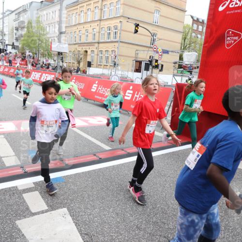 25.04.2026 - Das Zehntel Strokosch-Dieckow http://msf.ph/oto/9631954 25.04.2026 11:02:35 Ziel 5055, 5118, 5131, 5133, 5138, 5369, 5664, 5670, 5718, 5935, 5941, 5947, 6170, 6203, 6204, 6211, 6453, 6464, 6549, 6833, 7020, 7085, 7157, 7188, 7502, 7670 meine-sportfotos.de