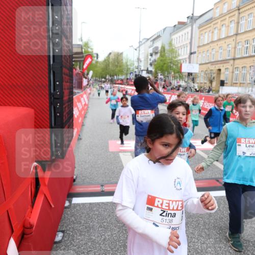 25.04.2026 - Das Zehntel Strokosch-Dieckow http://msf.ph/oto/9631964 25.04.2026 11:02:34 Ziel 5055, 5118, 5131, 5133, 5138, 5369, 5664, 5670, 5718, 5941, 5947, 6170, 6203, 6204, 6211, 6453, 6464, 6549, 6833, 7020, 7085, 7157, 7188, 7502, 7670 meine-sportfotos.de