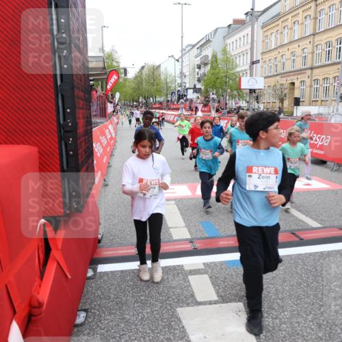 25.04.2026 - Das Zehntel Strokosch-Dieckow http://msf.ph/oto/9631969 25.04.2026 11:02:33 Ziel 5055, 5118, 5131, 5133, 5138, 5369, 5670, 5718, 5941, 5947, 6170, 6203, 6204, 6211, 6453, 6464, 6549, 6833, 7020, 7085, 7157, 7188, 7482, 7502, 7670 meine-sportfotos.de