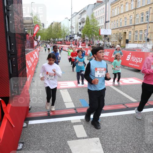 25.04.2026 - Das Zehntel Strokosch-Dieckow http://msf.ph/oto/9631971 25.04.2026 11:02:33 Ziel 5055, 5118, 5131, 5133, 5138, 5369, 5670, 5718, 5941, 5947, 6170, 6203, 6204, 6211, 6453, 6464, 6549, 6833, 7020, 7085, 7157, 7188, 7482, 7502, 7670 meine-sportfotos.de